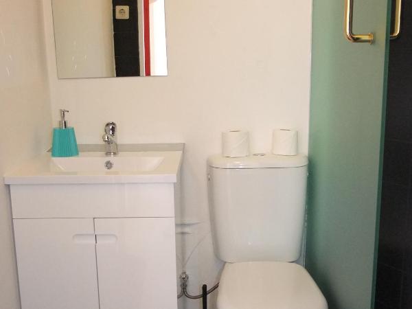 Fado Bed & Breakfast - Santos : photo 1 de la chambre chambre double Économique standard