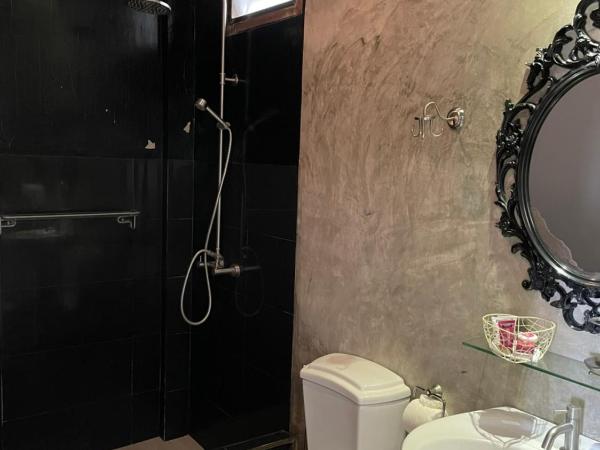 Green Gallery Beach Boutique Hotel : photo 6 de la chambre hébergement de luxe - vue partielle sur mer