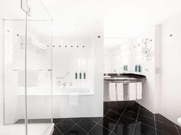 Hilton Berlin : photo 5 de la chambre suite d'angle avec accès au salon exécutif