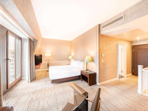 Hilton Berlin : photo 3 de la chambre suite maisonette avec accès au salon exécutif - vue sur la cathédrale