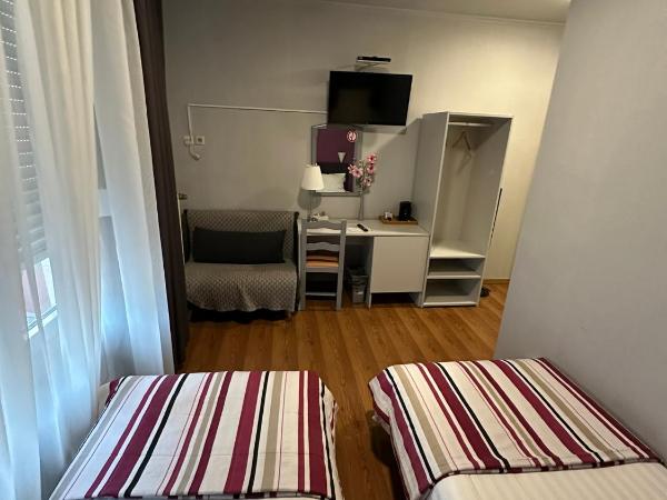 Yasha Hotel : photo 2 de la chambre chambre lits jumeaux
