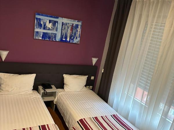 Yasha Hotel : photo 4 de la chambre chambre lits jumeaux