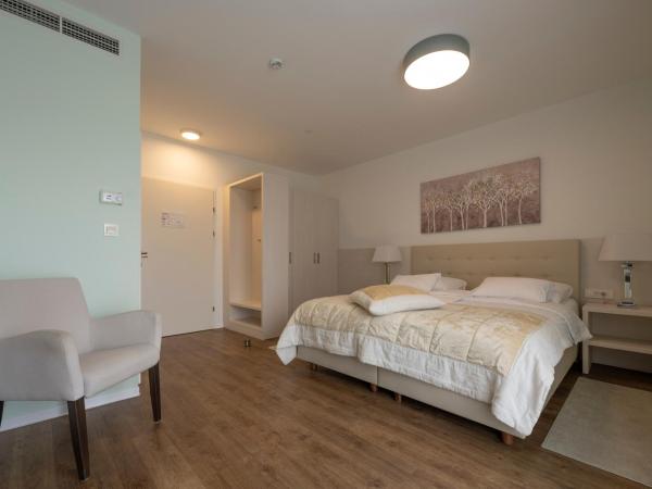 Hotel Magdalena : photo 9 de la chambre chambre double avec balcon