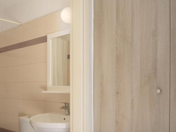 Central Hersonissos Hotel : photo 4 de la chambre chambre double ou lits jumeaux supérieure