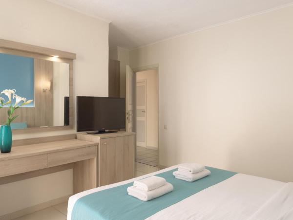 Central Hersonissos Hotel : photo 3 de la chambre chambre double ou lits jumeaux supérieure