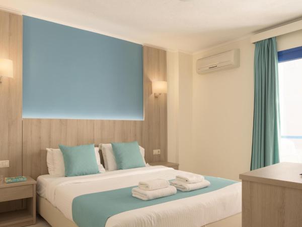 Central Hersonissos Hotel : photo 1 de la chambre chambre double ou lits jumeaux supérieure