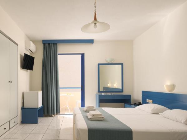 Central Hersonissos Hotel : photo 2 de la chambre chambre double ou lits jumeaux standard avec balcon