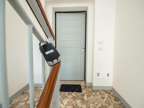 Nova Galileo l Ospedale Maggiore e Centro l AC Clima e Parcheggio Free : photo 6 de la chambre chambre double avec salle de bains privative