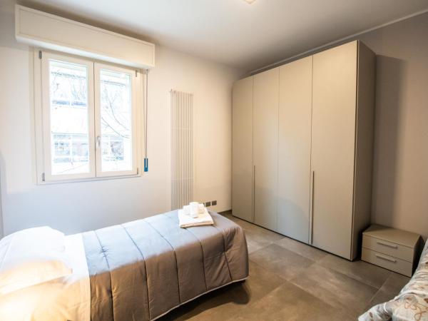 Nova Galileo l Ospedale Maggiore e Centro l AC Clima e Parcheggio Free : photo 3 de la chambre chambre lits jumeaux Économique