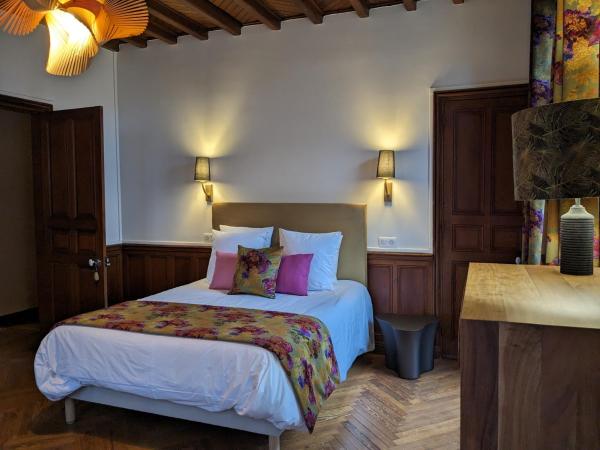 Villa Eliane - parking privé : photo 10 de la chambre chambre double deluxe avec balcon