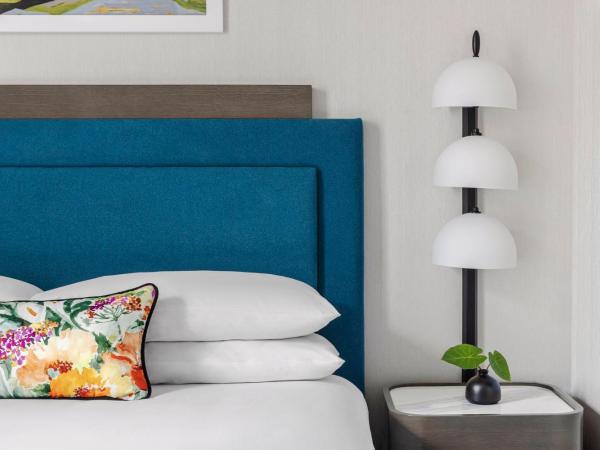 Kimpton Hotel Monaco Salt Lake City, an IHG Hotel : photo 2 de la chambre chambre lit queen-size essentielle