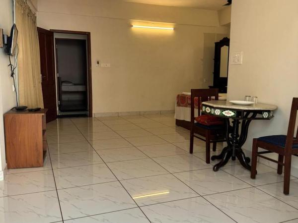 Aambal Residency : photo 8 de la chambre chambre lit queen-size