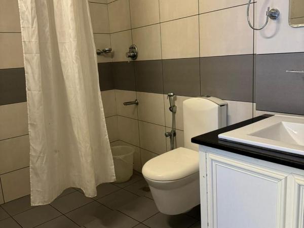 Aambal Residency : photo 9 de la chambre chambre lit queen-size