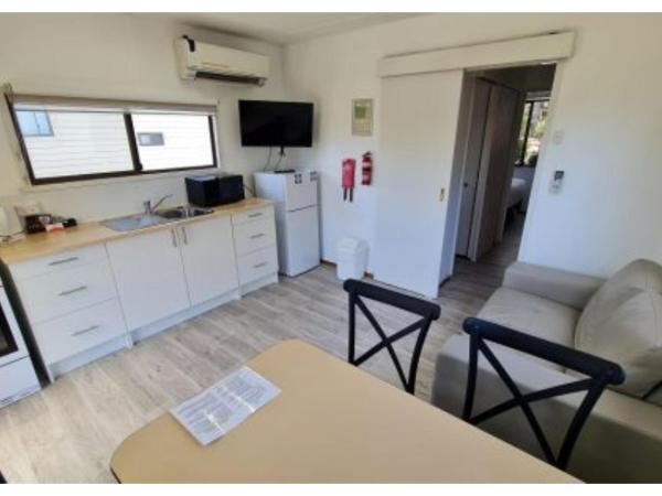 Discovery Parks - Hobart : photo 3 de la chambre standard cabin - sleeps 4 - pet friendly