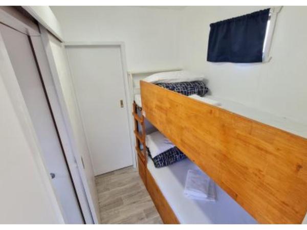 Discovery Parks - Hobart : photo 6 de la chambre standard cabin - sleeps 4 - pet friendly