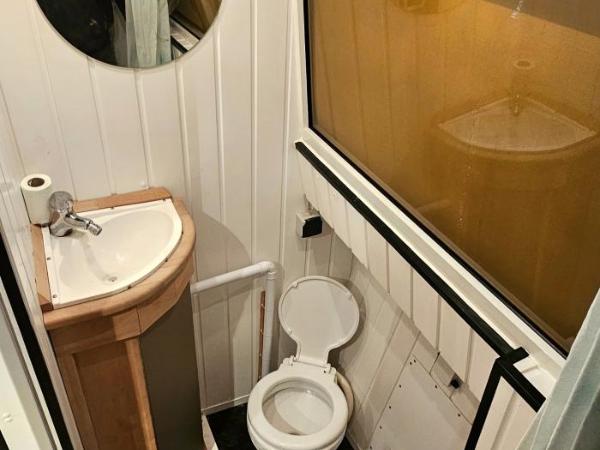 Appartement sur l'eau tout confort : photo 8 de la chambre mobile home