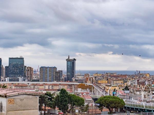 Hostel Partenope : photo 1 de la chambre lit dans dortoir mixte de 6 lits
