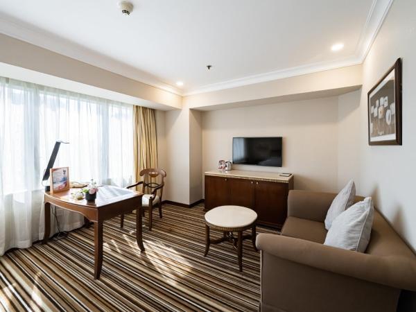 Jin Jiang Tower : photo 3 de la chambre chambre double