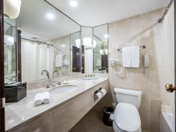 Jin Jiang Tower : photo 1 de la chambre chambre double