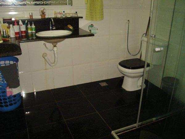 SIMPLES ASSIM SUITE : photo 1 de la chambre chambre quadruple avec salle de bains privative