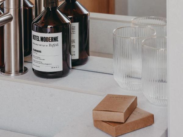 Hotel Moderne : photo 2 de la chambre chambre lit king-size