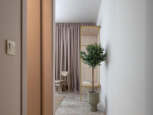 Numa Suites & Lofts Athens : photo 3 de la chambre chambre double ou lits jumeaux supérieure avec vue sur ville