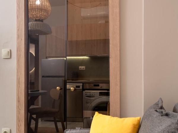 Numa Suites & Lofts Athens : photo 1 de la chambre appartement avec balcon