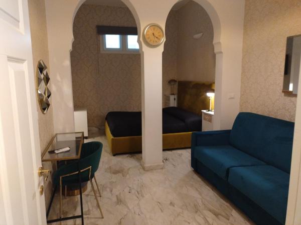 B&B Mini Hotel Incity-close train station and port- : photo 4 de la chambre chambre quadruple