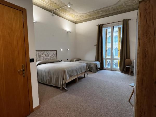 Hotel Genova Liberty : photo 3 de la chambre chambre triple avec balcon