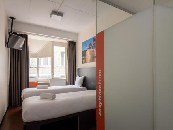easyHotel The Hague City Centre : photo 3 de la chambre chambre lits jumeaux