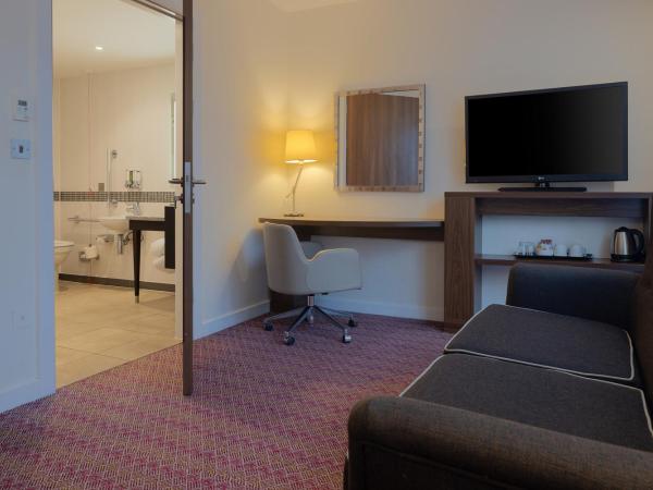 Hampton by Hilton London Waterloo : photo 4 de la chambre chambre lit queen-size - vue sur ville - accessible aux personnes à mobilité réduite
