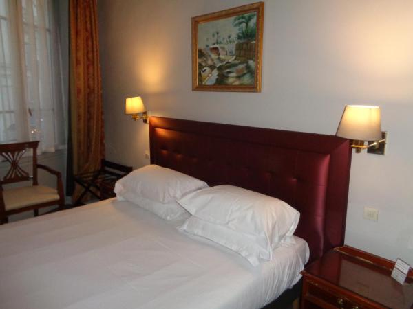 Hôtel les Degrés de Notre Dame : photo 3 de la chambre chambre double standard