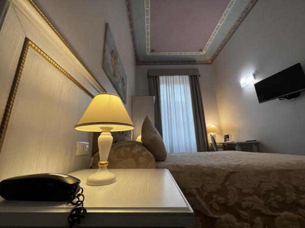 Hotel Genova Liberty : photo 5 de la chambre chambre triple supérieure