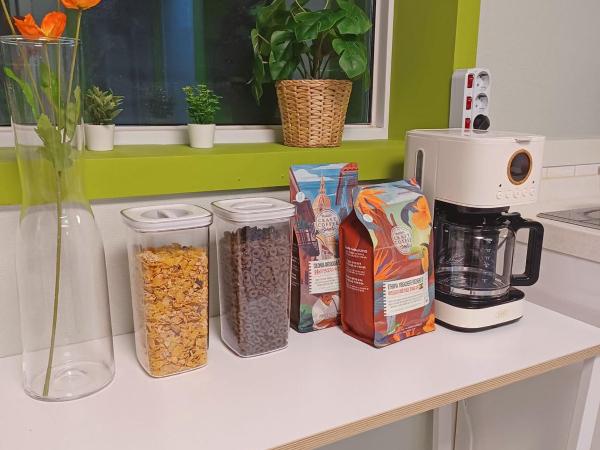 Four Seasons House (Female only) : photo 8 de la chambre lit dans dortoir pour femmes de 4 lits