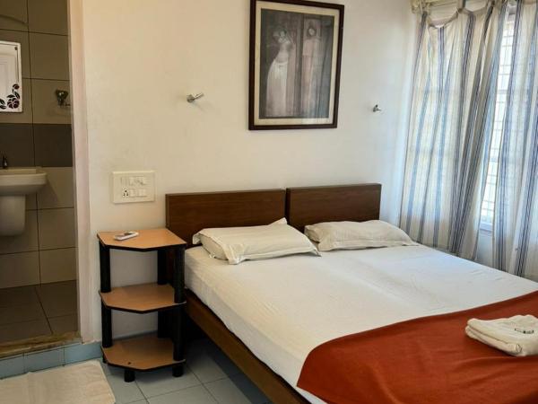 Aambal Residency : photo 6 de la chambre chambre double