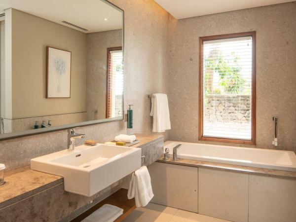 Hilton Mauritius Resort & Spa : photo 10 de la chambre suite junior côté plage