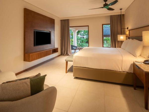 Hilton Mauritius Resort & Spa : photo 5 de la chambre suite familiale côté plage - accès à la plage