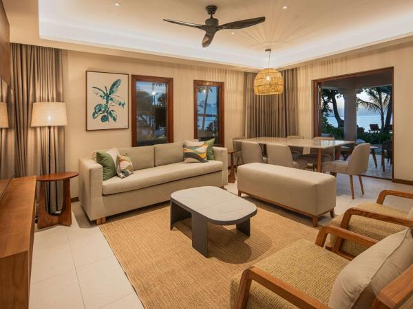 Hilton Mauritius Resort & Spa : photo 10 de la chambre suite familiale côté plage - accès à la plage