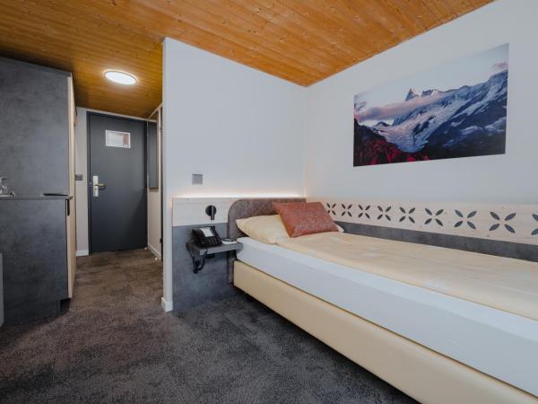 Hotel Central Wolter - Grindelwald : photo 1 de la chambre chambre simple standard