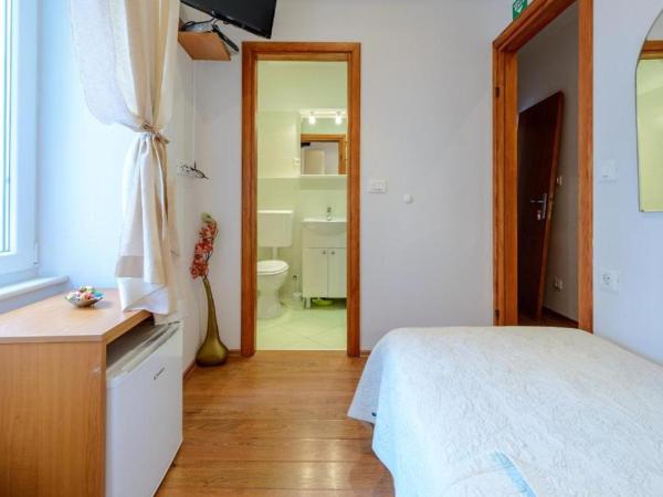 Studio Apartments Stradun : photo 4 de la chambre chambre simple