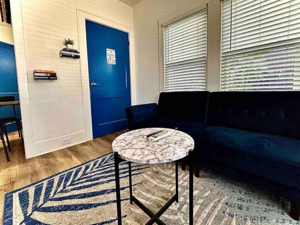 Luxury 1 BR Montrose - Cagliari at The Italian Plaza : photo 9 de la chambre appartement 1 chambre