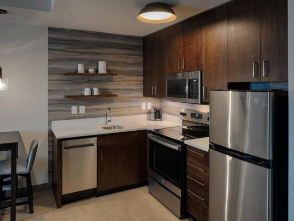 Residence Inn by Marriott Columbus Airport : photo 3 de la chambre suite 1 chambre lit king-size avec canapé-lit