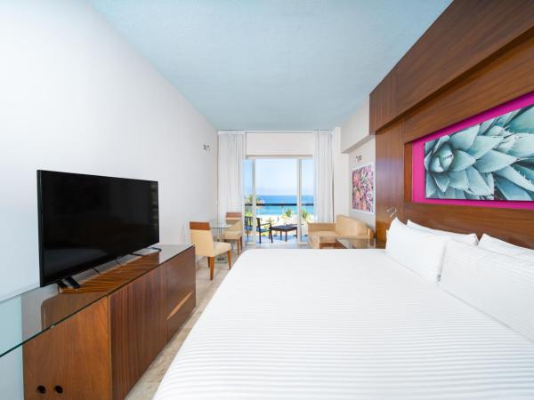 BelAir SunClub Cabos by Krystal Grand : photo 1 de la chambre chambre lit king-size deluxe