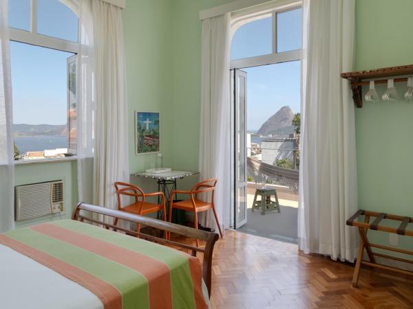 Guesthouse Bianca : photo 2 de la chambre chambre double avec balcon - vue sur mer
