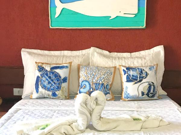 Pousada Marujos : photo 8 de la chambre chambre quadruple avec balcon