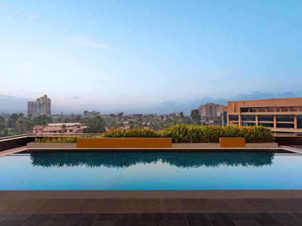 Kochi Marriott Hotel : photo 3 de la chambre pool view king room, guest room