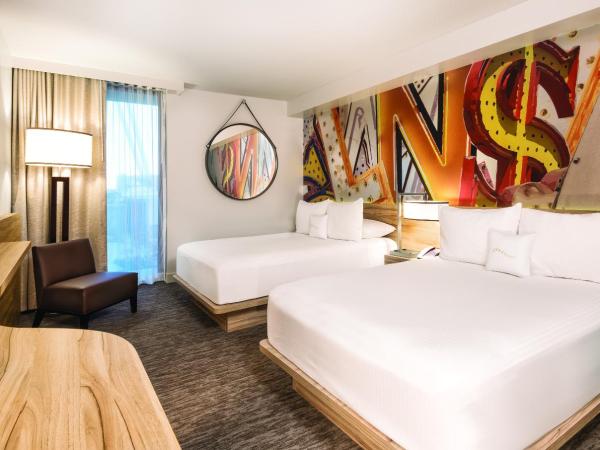 The LINQ Hotel and Casino : photo 1 de la chambre chambre de luxe avec 2 lits doubles - non-fumeurs
