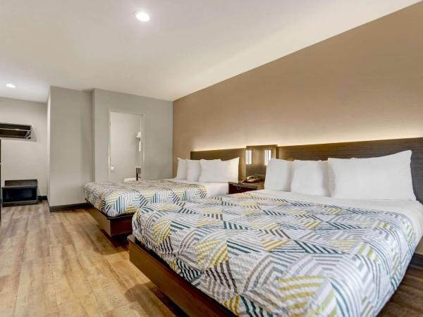 Motel 6 San Diego, CA Airport Harbor : photo 2 de la chambre chambre 2 lits queen-size - non-fumeurs