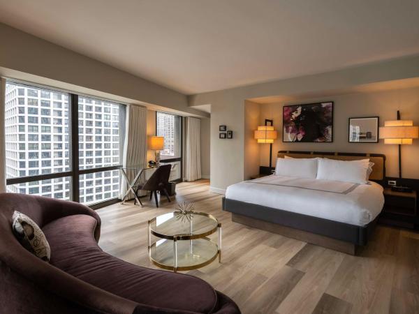 Thompson Chicago, by Hyatt : photo 3 de la chambre chambre d'angle lit king-size