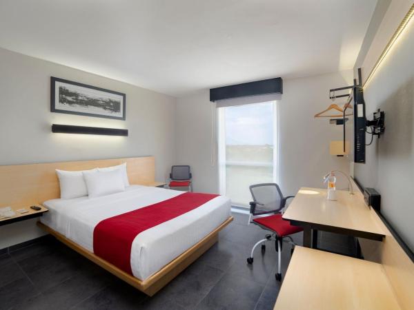City Express by Marriott Oaxaca : photo 4 de la chambre chambre lit queen-size 